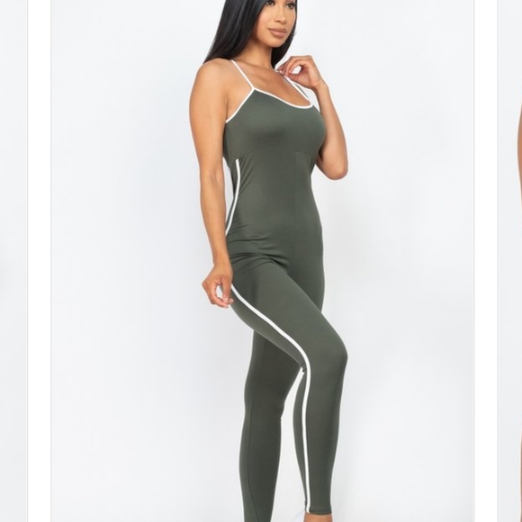 Active wear jumpsuit - Picture 9 of 9